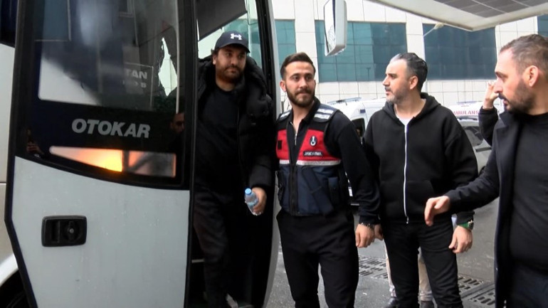 Aralarında Hasan Can Kaya ve Reynmen de var: Uyuşturucudan gözaltına alınan 11 kişi serbest bırakıldı