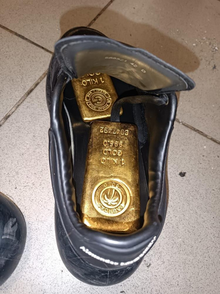 Haburda ayakkabı içerisinde 41 kilo altın ele geçirildi