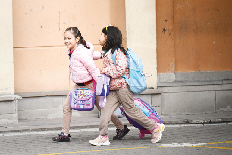 20 milyon ders başı yapıyor