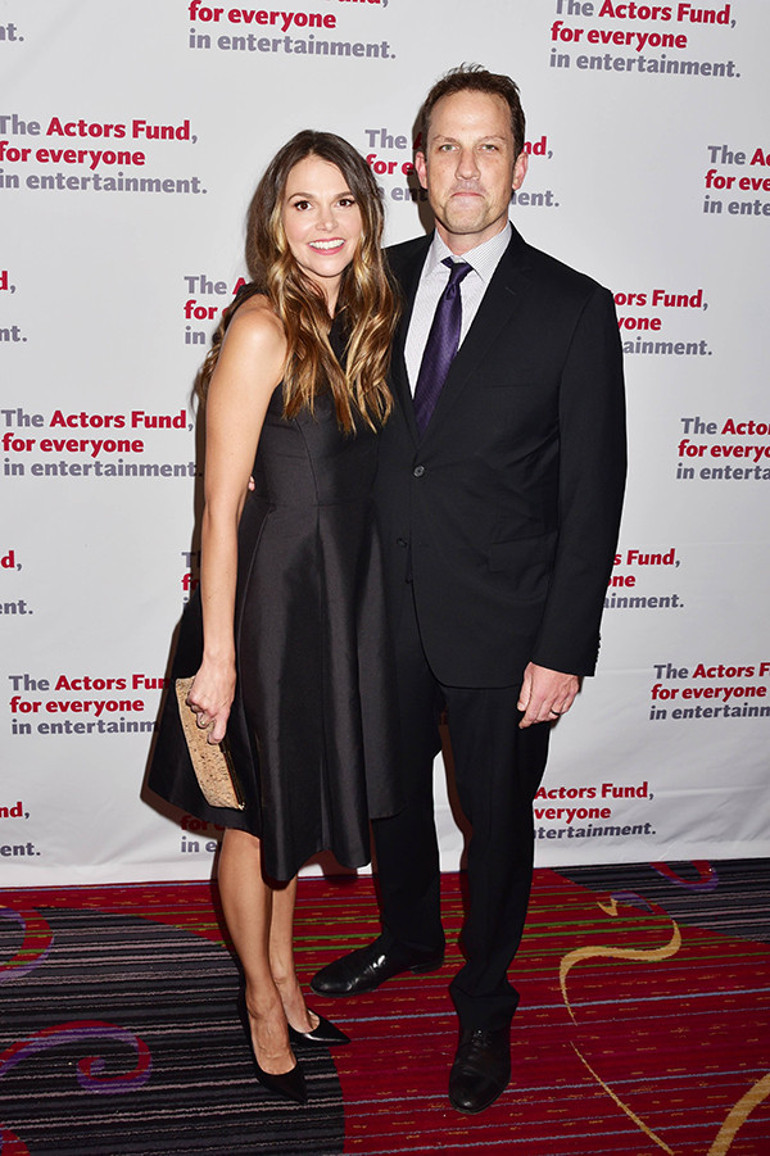 ‘Yasak’ aşıklarını artık özgürce yaşıyorlar… ‘Çok vakit kaybettik sevgilim, hadi evlenip anne baba olalım’