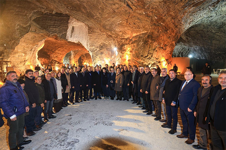 Tarih ve şifa 12 derecede buluşuyor Bakan Kasapoğlu: Mutlaka gidin görün