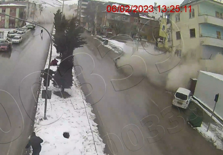 Felaketin yeni görüntüleri ortaya çıktı: Korku, panik, yıkım... Kabus anları kamerada