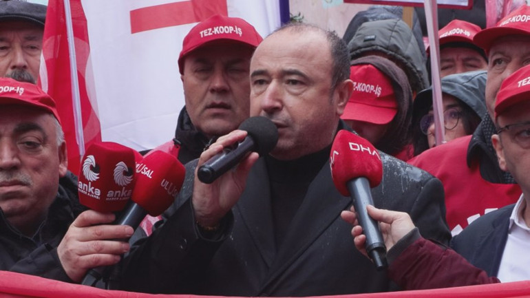 İstanbuldaki İtalyan Lisesinde Türk öğretmenler grev başlattı | Doğduğumuz topraklarda kimsenin bizi aşağılamaya hakkı yok