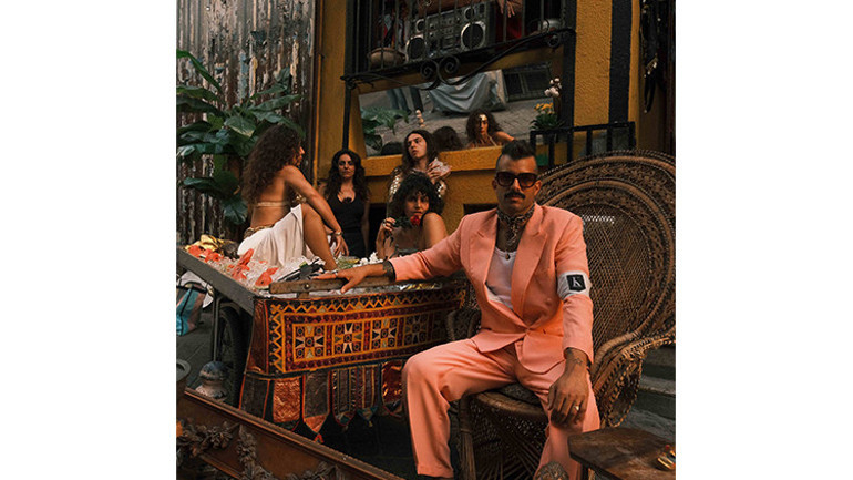 Alizadeden cesur adım: Stop Smoking