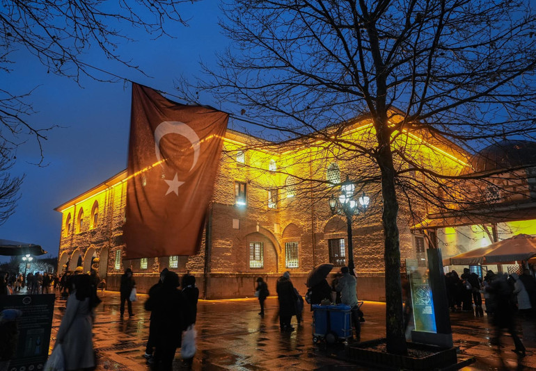 Berat Kandili tüm yurtta idrak edildi: 81 ilde camiler doldu taştı