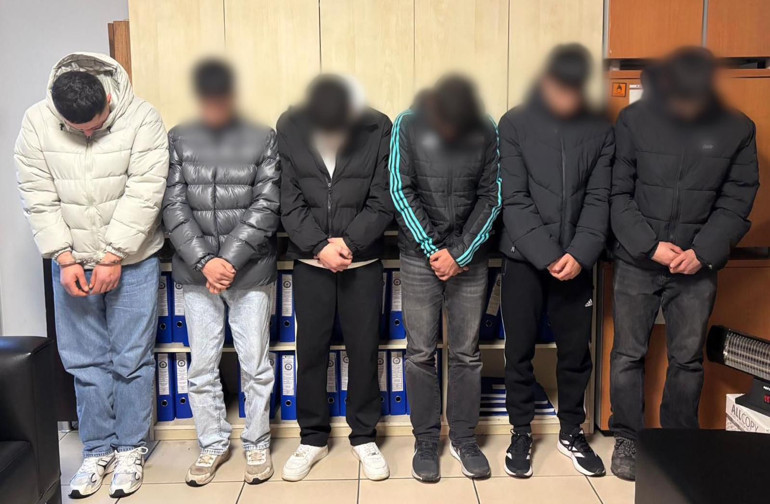 Maltepede akran zorbalığı Darbedip o anları sosyal medyada paylaştılar... 6 gözaltı