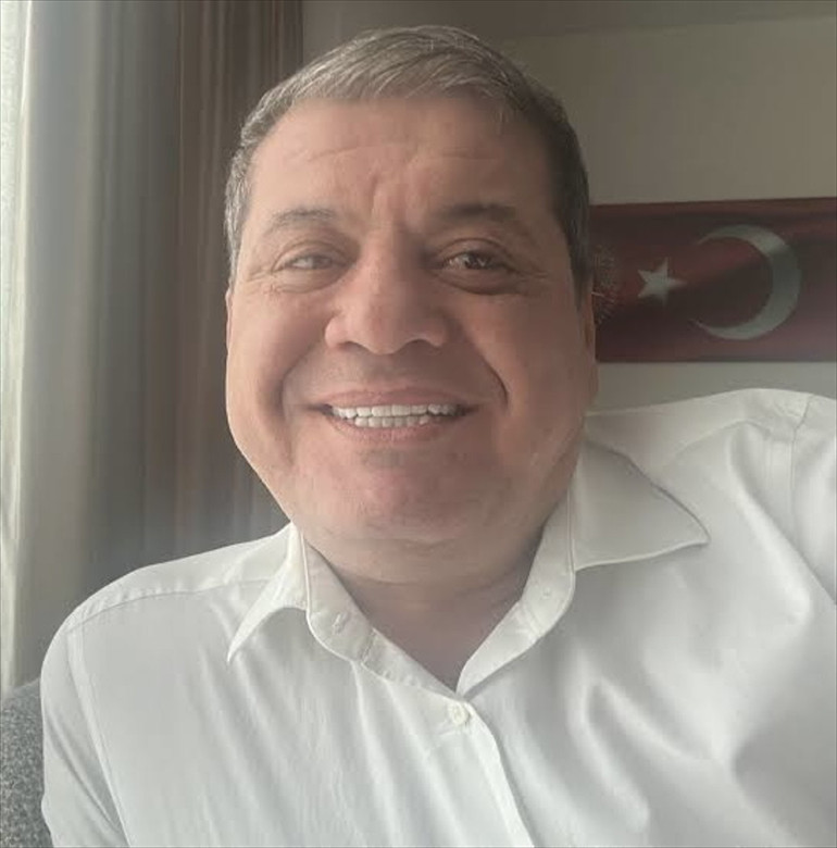 Şişlide iş insanının şüpheli ölüm Musa Toykar oturduğu binanın yangın merdiveninde ölü bulundu