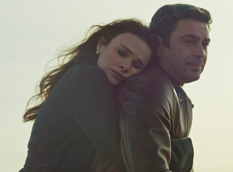 Uzak Şehir yine nefes kesti Alyadan Cihana sessiz veda...