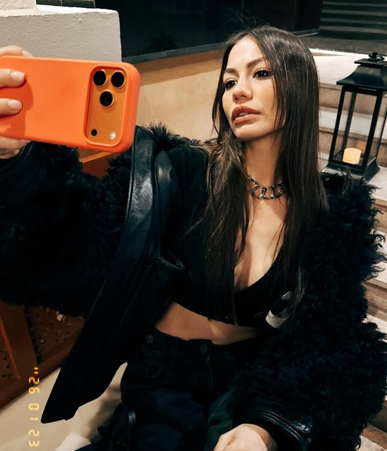 Demet’e beğeni yağıyor