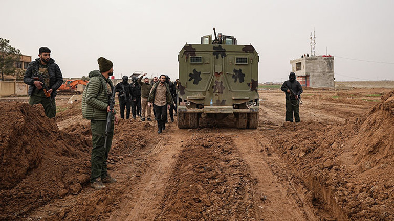 Suriye ordusu, Kamışlıya girmek için hazırlanıyor