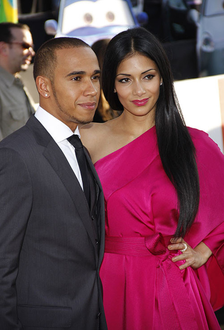 Aşk perhizini olabilecek en yanlış kişiyle bozdu... Gerçek sevgi değil bu çıkar ilişkisi Senin şöhretini kullanıyor