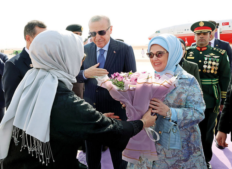 Suriye’nin toprak bütünlüğü tüm bölge için faydalı