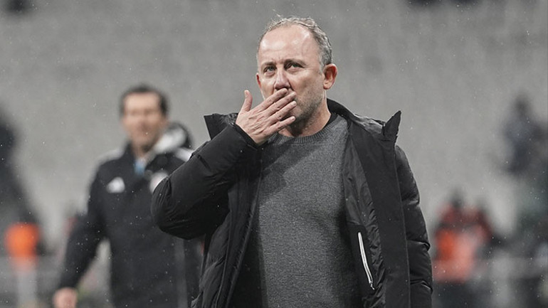  Fenerbahçenin rakiplerini rahatsız edecek forveti yok