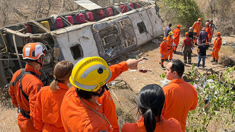 16 ölü, 44 yaralı