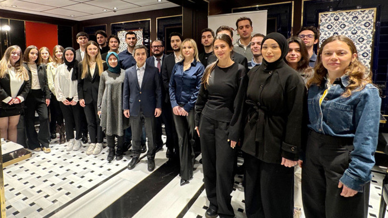 İngilteredeki Türk öğrenci toplulukları Londrada buluştu