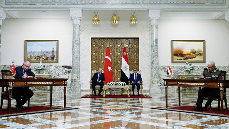 Mısır Cumhurbaşkanı Sisi ile ortak basın toplantısı düzenleyen Cumhurbaşkanı Erdoğan: Ortak gündemimiz Filistin davası