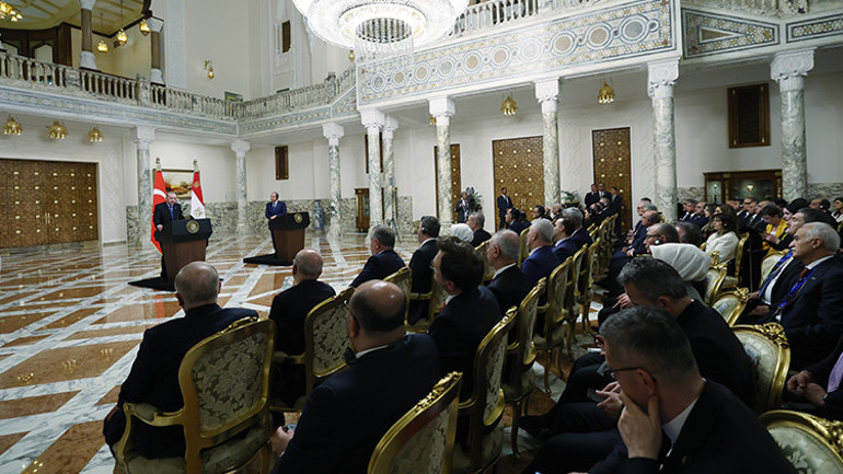 Mısır Cumhurbaşkanı Sisi ile ortak basın toplantısı düzenleyen Cumhurbaşkanı Erdoğan: Ortak gündemimiz Filistin davası