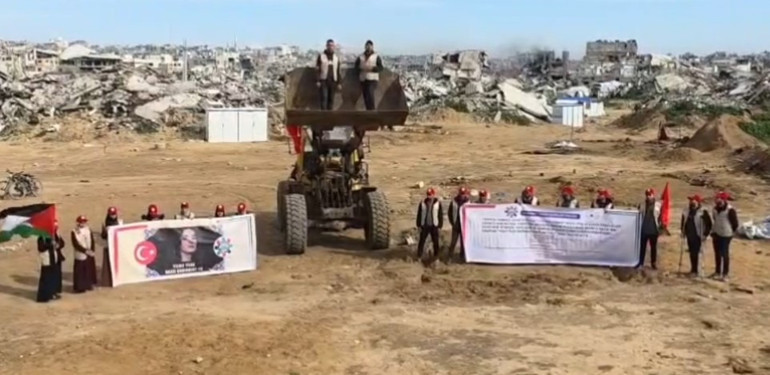 Gazze’de inşaat başladı Yıldız Tilbenin çadır kenti