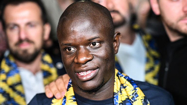 Fenerbahçenin yeni transferi Kanteyi dünya futbolu konuştu O varken güvende hissederler