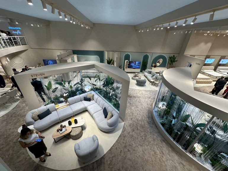 Yeni sezon koleksiyonlarıyla Bellona, Uluslararası Mobilya Fuarı’nda yoğun ilgi gördü