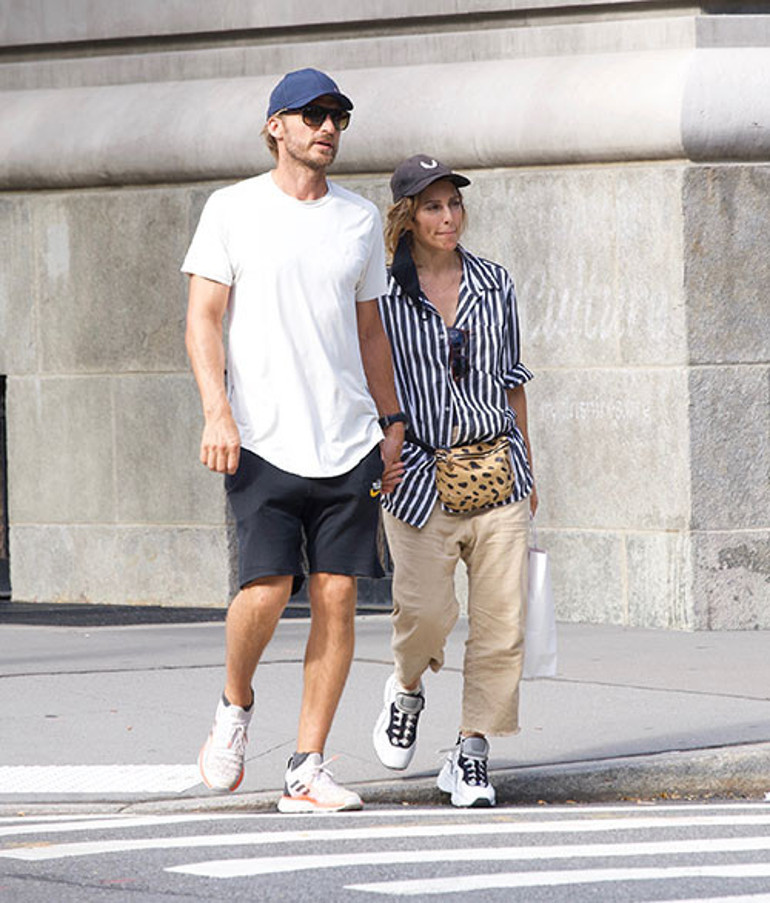 Ünlü oyuncu kredi borcunu ödeyemedi... Ağlaya ağlaya evinden taşındı...Gördüm ki bu alemde hiç vefa yokmuş