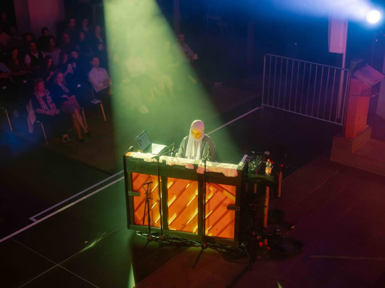 Güne sergiyle başlayın, konserle bitirin