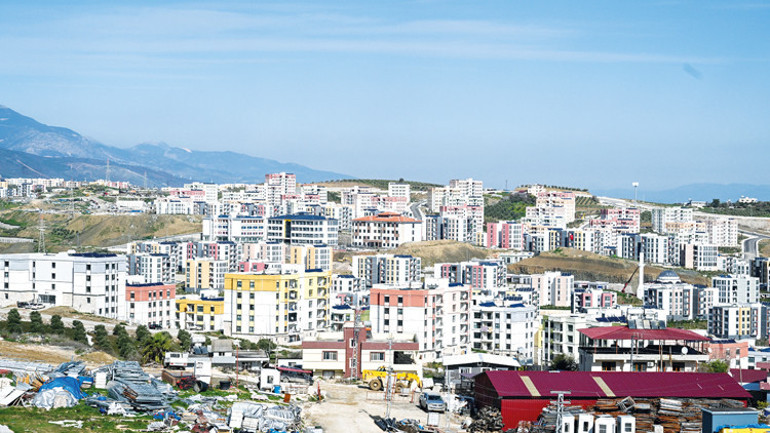 Üç yıl sonra aynı yerde