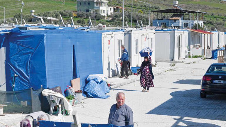 Üç yıl sonra aynı yerde
