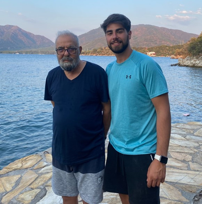 Hepinizden utanıyorum