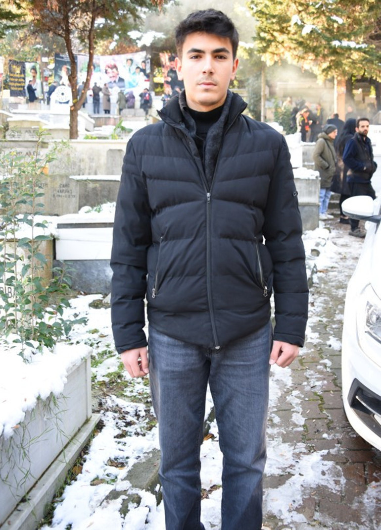 Hepinizden utanıyorum