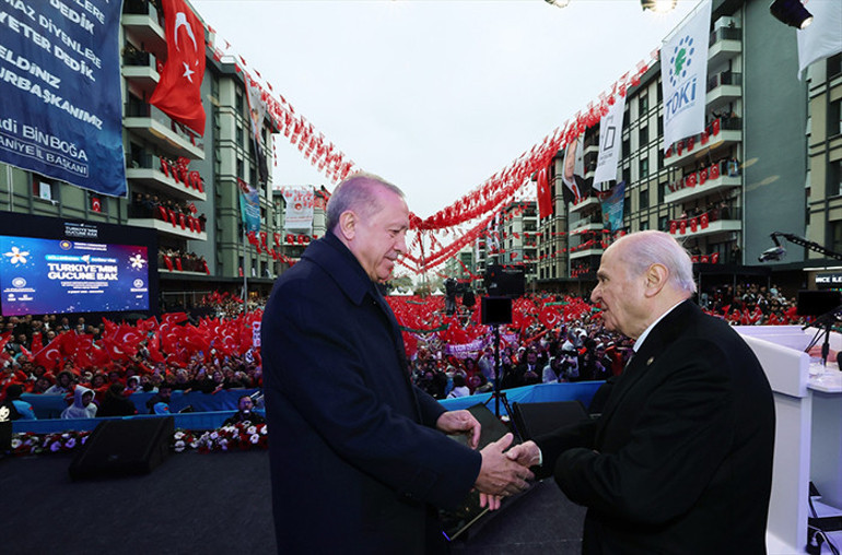 MHP lideri Bahçeli: Depremde tek yürek olduk Devlet acze düştü diyenlerin maskesi düştü