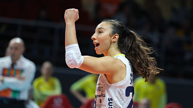 Fenerbahçe Medicana set vermeden kazandı