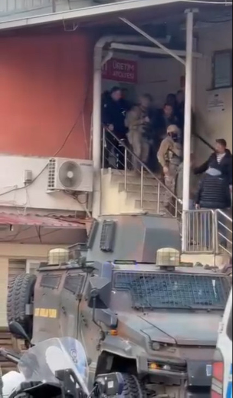 Adanada hareketli dakikalar... Özel Harekat timleri operasyon düzenledi