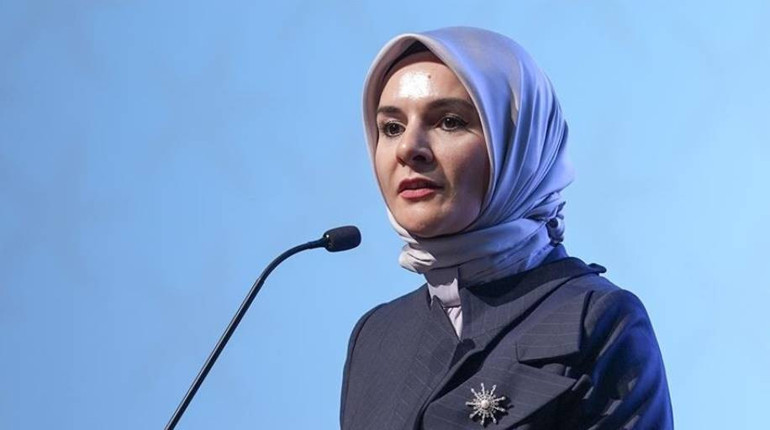 Belediye başkanının kıyafeti için sosyal medyada skandal ifade Şüpheli gözaltına alındı