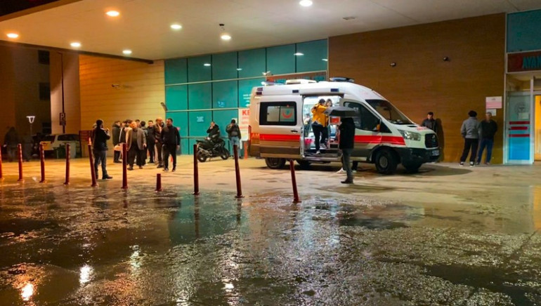 Üzerine kaynar su dökülen bebek tedaviye alındı