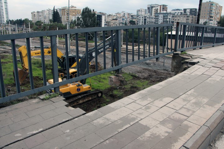  Yıkım çalışması başladı