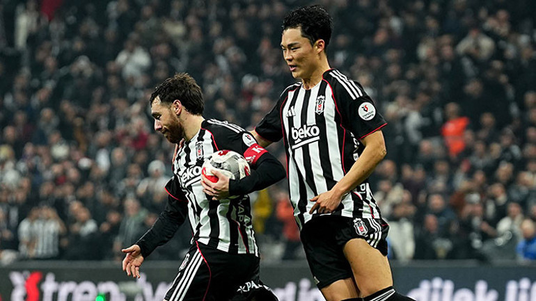 Beşiktaş-Alanyaspor ma&ccedil;ına damga vurdu: Yeni golc&uuml; şapkadan r&ouml;veşata &ccedil;ıkardı