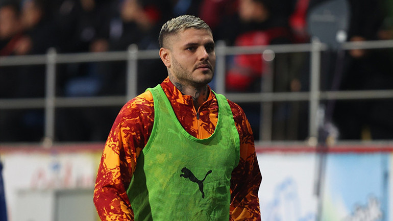 Galatasarayın yıldızına eleştiri Maça sonradan girmeyi kabul etmeli