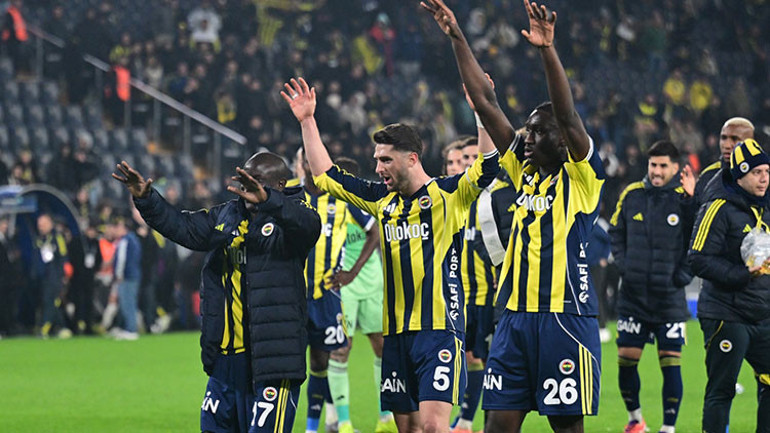 Fenerbahçede NGolo Kante siftah yaptı, Kerem Aktürkoğlu golleriyle coştu