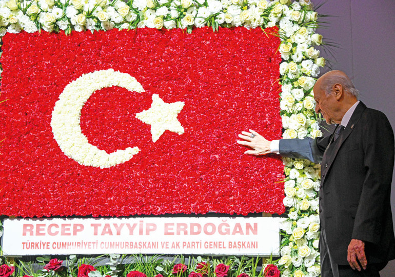 MHP’nin 57’nci yılında Bahçeli’den uyarılar