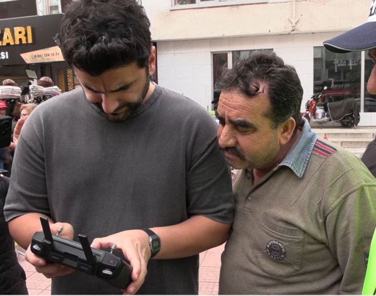 Yayalara yol vermediği için ceza kesildi | Taksi şoföründen bir garip çıkış