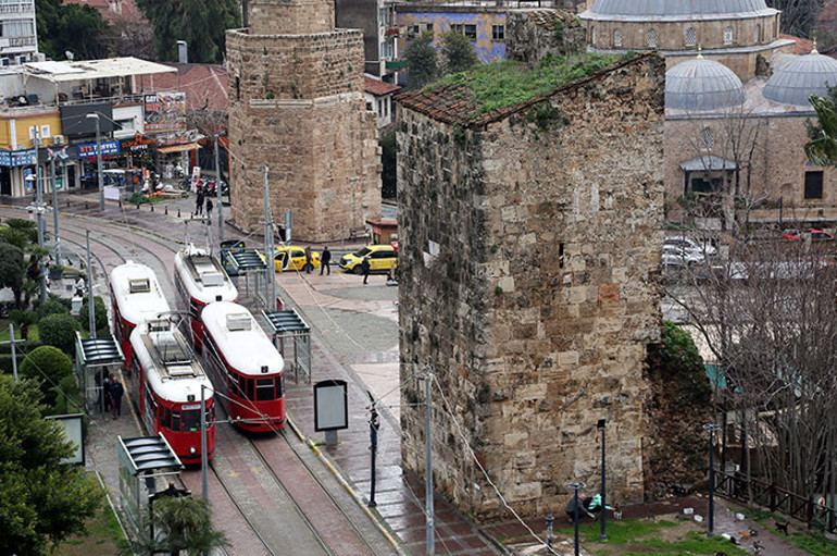  Titreşimler yıkabilir