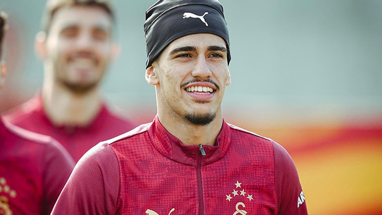 Okan Buruk’u mest etti Galatasarayın yeni transferinden şov