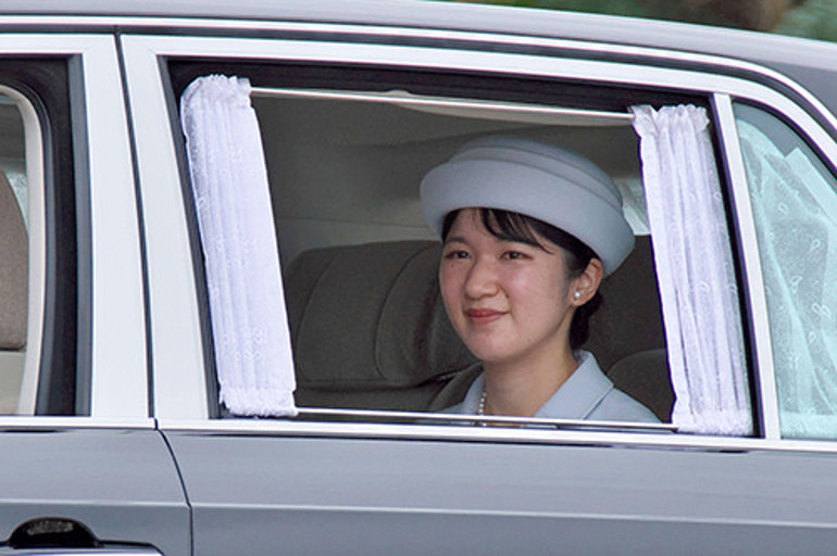 İkisinin kızları da tantanayla dünyaya geldi: Şimdi erkek çocuğu bulana kadar doğuracaklar