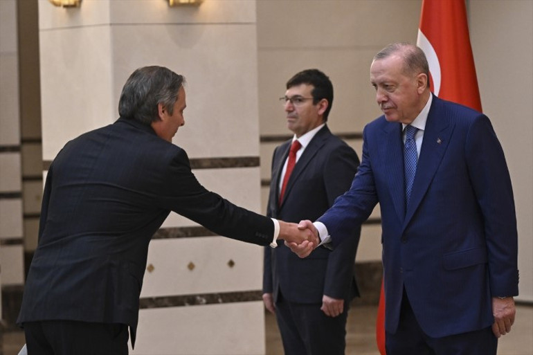 Cumhurbaşkanı Erdoğan, 3 ülkenin büyükelçisini kabul etti