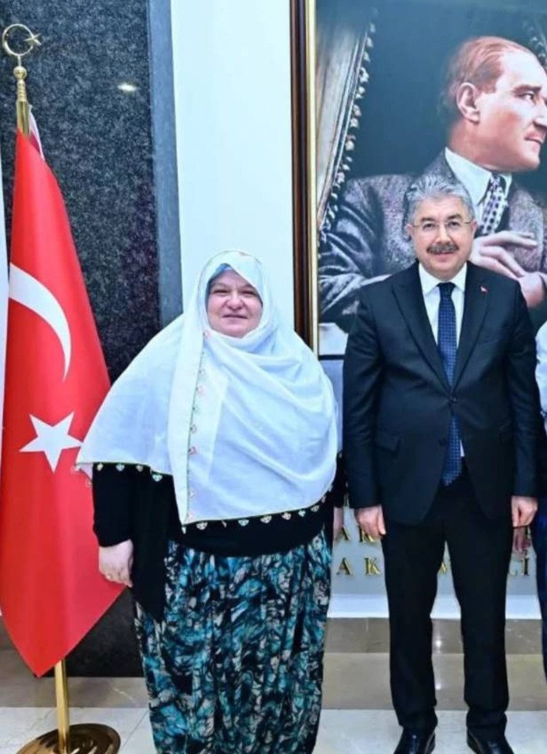  İYİ Partiden ihraç edildi