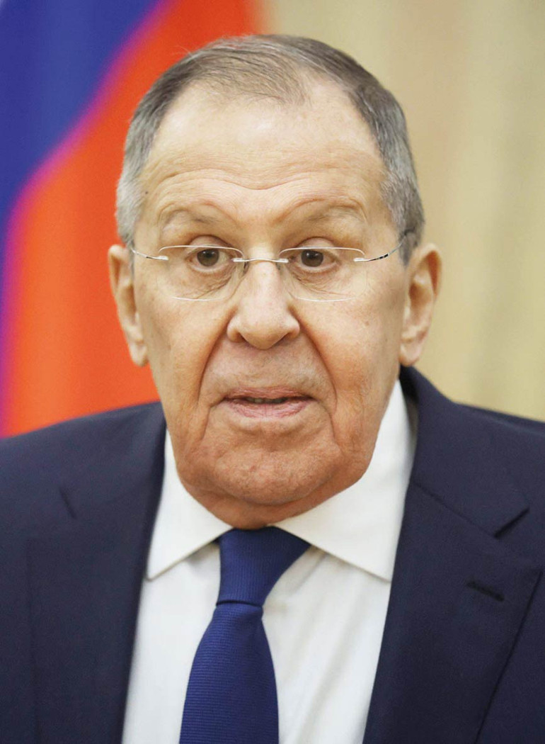 Macron: Putin ile doğrudan görüşmeliyiz