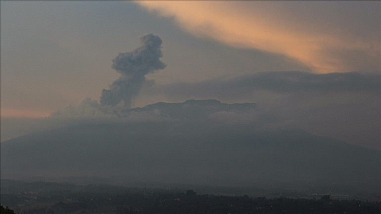  Küller 1000 metre yüksekliğe ulaştı