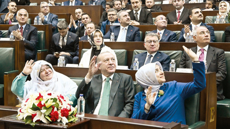 Depremzedelere 2 yıl ödemesiz faizsiz konut