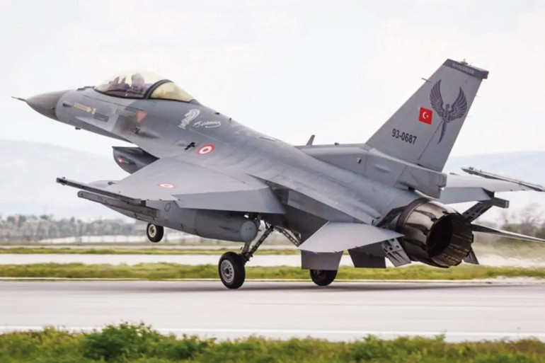 F-16 hamlesinin ardından Türk savaş gemileri Somali’de